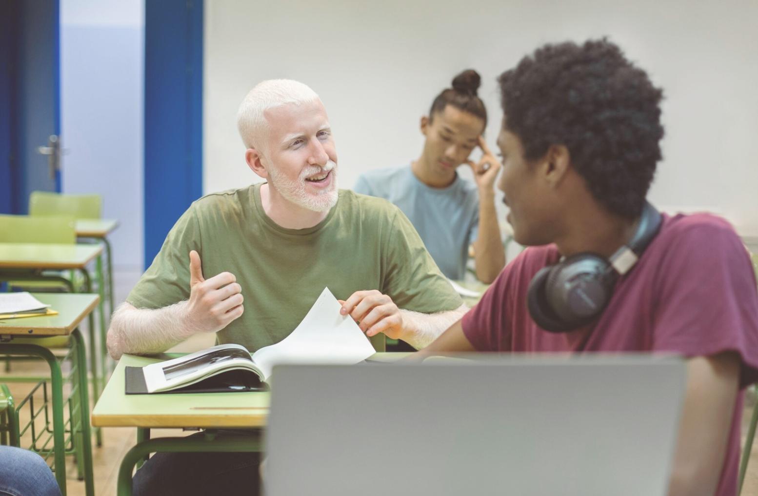 System architecture diagram displaying monitoring flow and performance optimization workflow